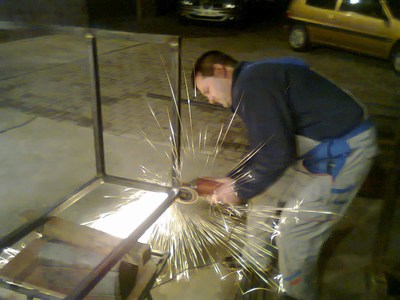 Image 1 of 32  -  30 kB